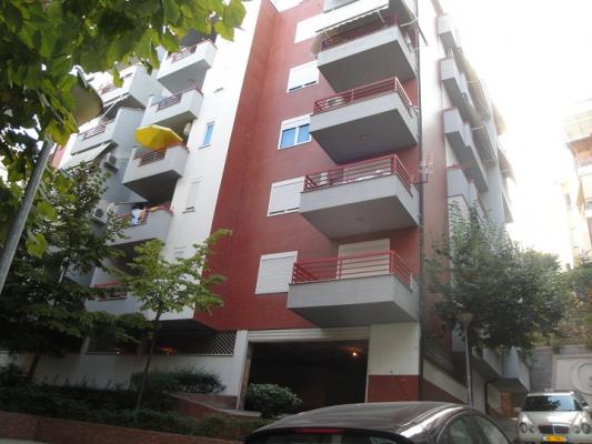 Apartament 2+1 ne Shitje , 107 m2, me Parking, Kompleksi Kolombo 2, 100.000 Euro - 1