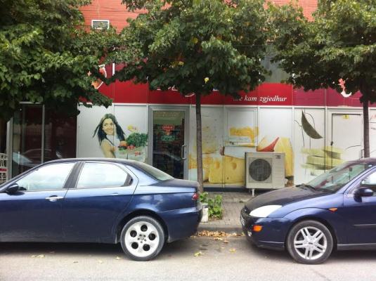 OKAZION: Shitet Dyqan ne Tirane, Zona Don Bosko, 100 m2 - 1