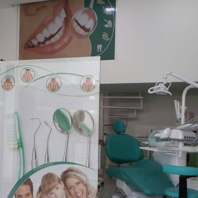 Klinika Dentare Dhori Hanxhari - 1