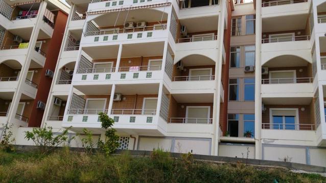 Apartamente me qera per pushime verore buze detit ne Vlore te vila qeveritare sa kalon tynelin - 1